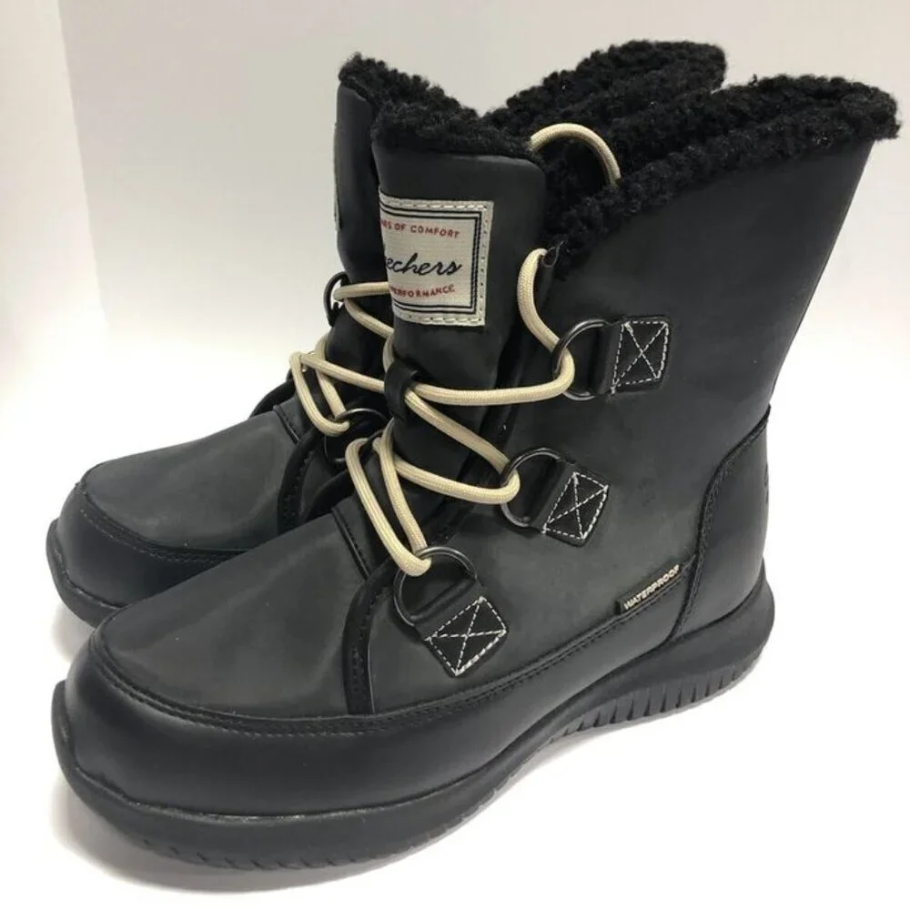Skechers Women’s Ultra Flex Waterpoof Boot Size 6 M